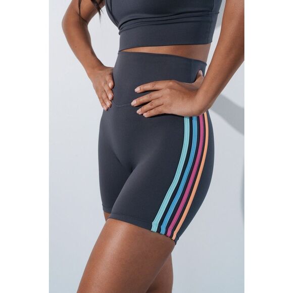 Balance Athletica Pants - Vitality Pulse Biker Short - Haze sz Large